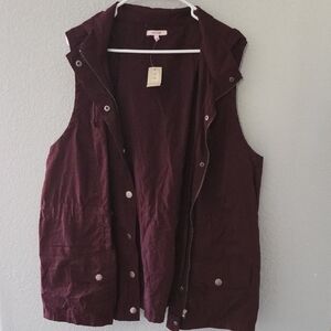 Women's Burgundy Lightweight Hooded Vest
